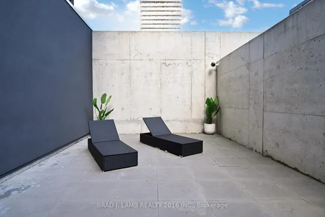 Additional image 43 of 55 Ontario St Unit 101