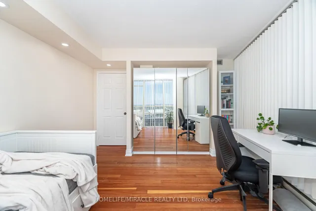 Additional image 36 of 50 eglinton Ave Unit 1701