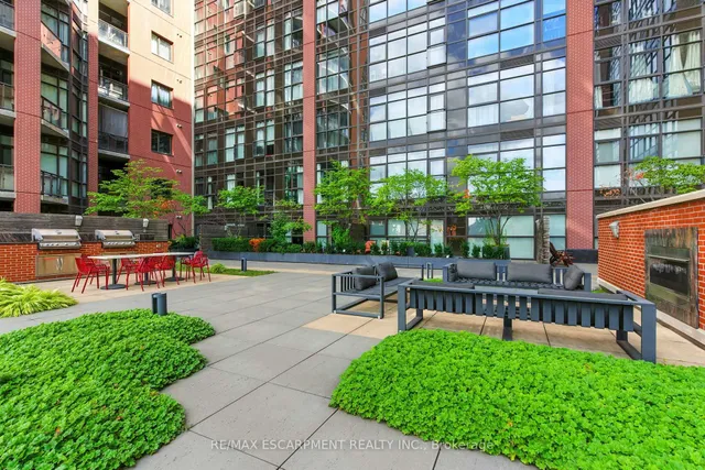 Additional image 29 of 118 King St Unit 523