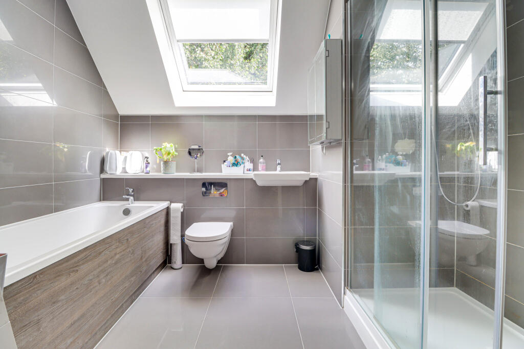 Additional image 12 of Gibbs Close, Harpenden, AL5