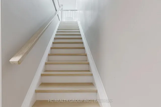 Additional image 38 of 206B Finch Ave