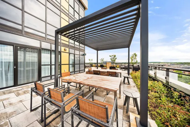 Additional image 32 of 405 Dundas St Unit 813