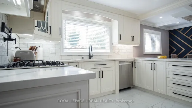 Additional image 10 of 4 Deerfield Cres