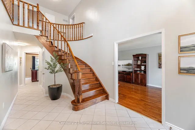 Additional image 5 of 5955 Ladyburn Cres