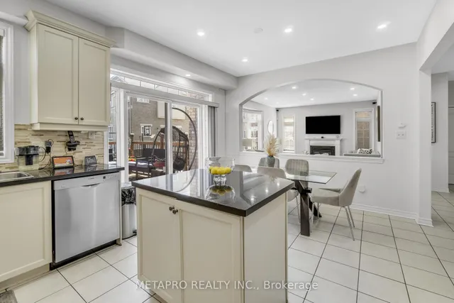 Additional image 13 of 20 Templeton Crt