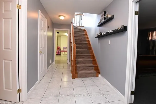 Additional image 40 of 17 Durrell Crt