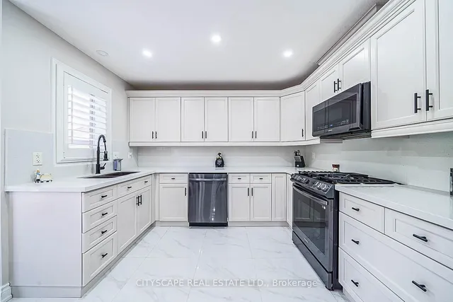 Additional image 14 of 19 Staples Lane