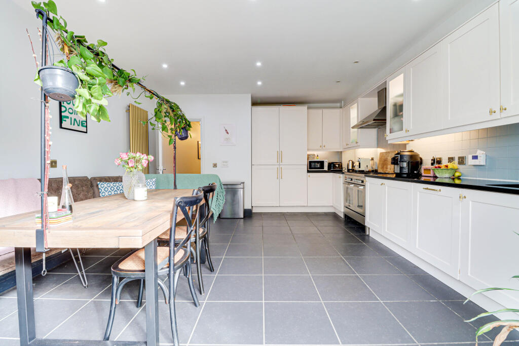 Additional image 10 of Boyes Crescent, London Colney, St. Albans, AL2