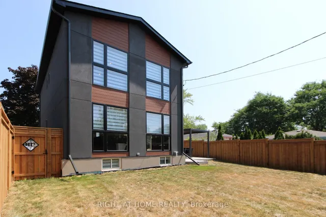 Additional image 39 of 584 WALKERS Line