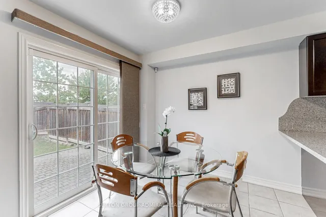 Additional image 13 of 34 Beachville Circ