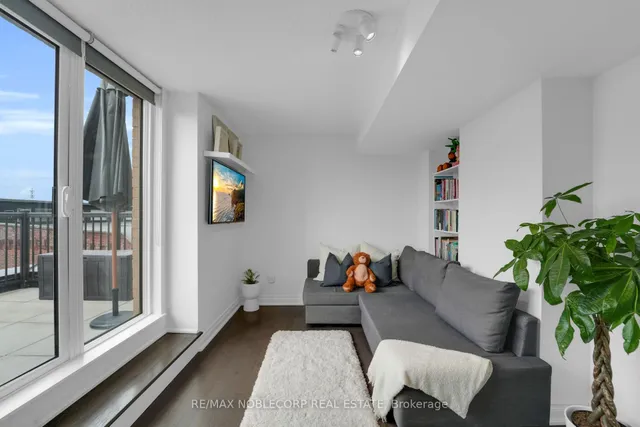 Additional image 39 of 13 Foundry Ave Unit 239