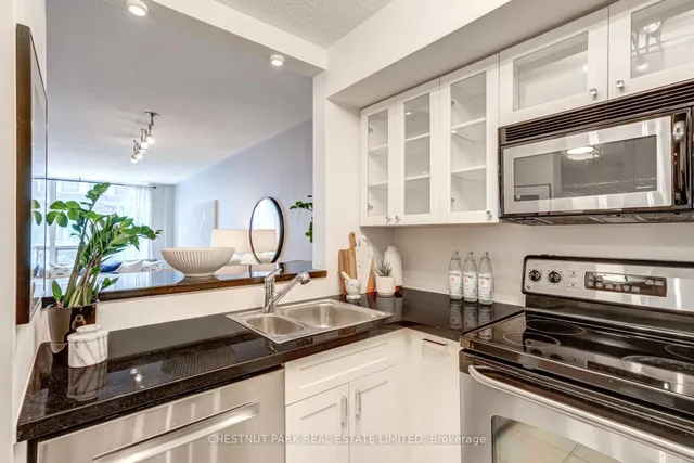 Additional image 9 of 92 King St Unit 305