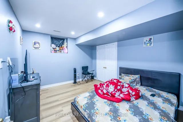 Additional image 48 of 24 Midanbury Way