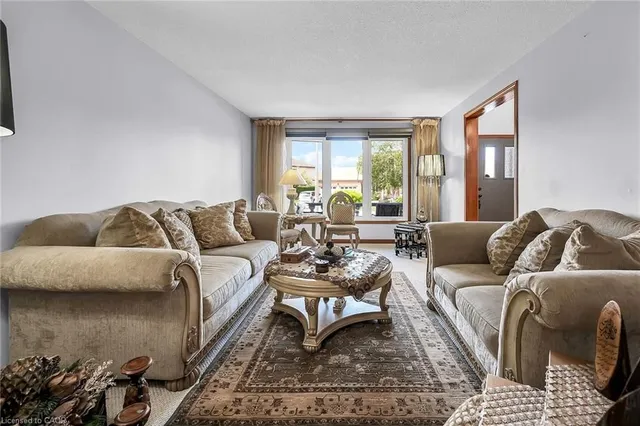 Additional image 9 of 140 Solomon Cres