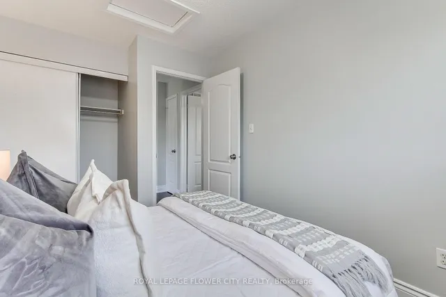 Additional image 33 of 6 Studebaker Tr