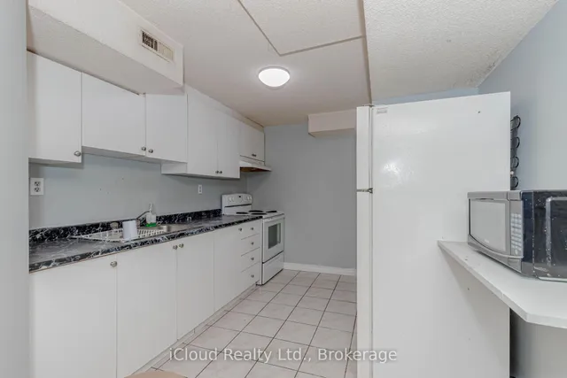 Additional image 40 of 97 Bighorn Cres