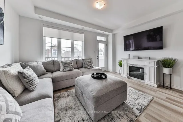 Additional image 15 of 1841 Thames Circ