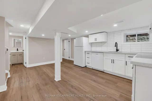 Additional image 38 of 126 AUBURN Ave