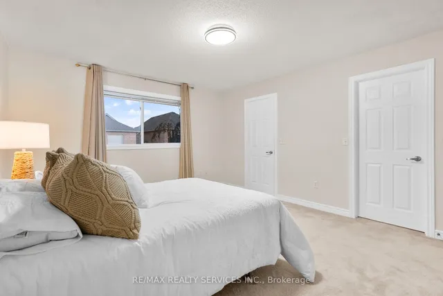 Additional image 28 of 37 Overture Lane