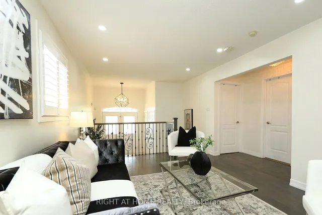 Additional image 13 of 28 Legend Lane