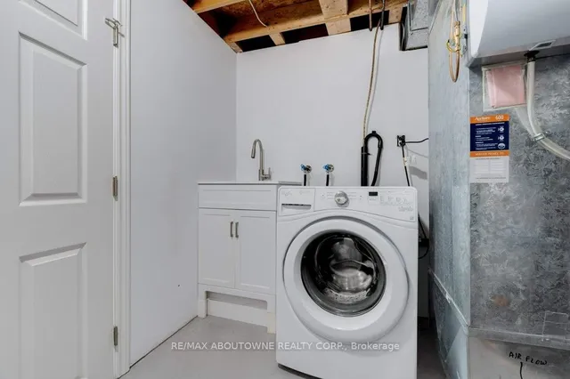 Additional image 27 of 814 Miriam Cres