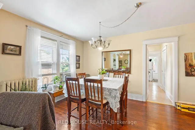 Additional image 10 of 55 Balsam Ave