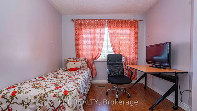 Additional image 34 of 78 Dewridge Crt