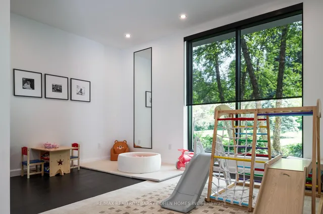 Additional image 24 of 45 Park Lane Circ