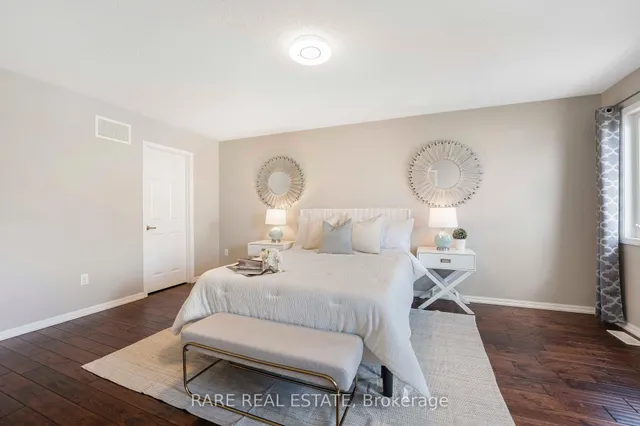 Additional image 38 of 953 Rigo Cross