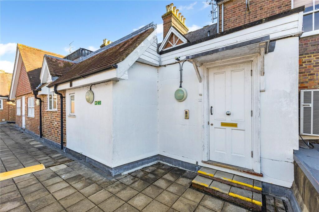 Additional image 8 of The Leys, 38 High Street, Harpenden, Hertfordshire, AL5