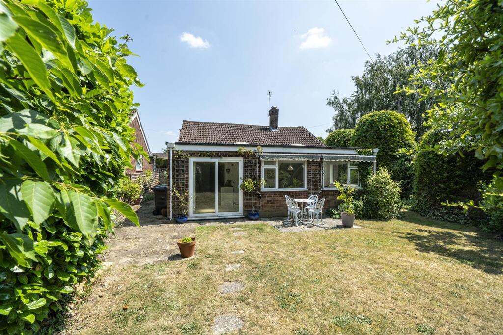 Additional image 19 of Ruscombe Drive, Park Street, St. Albans