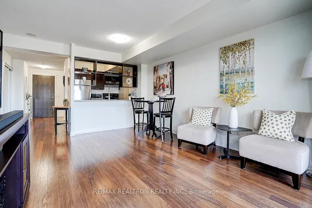 Additional image 5 of 135 Village Green Sq Unit 3220