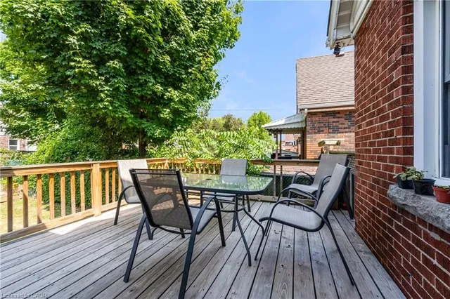 Additional image 12 of 150 Garside Ave