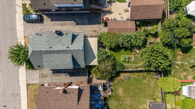 Additional image 30 of 26 Weir St