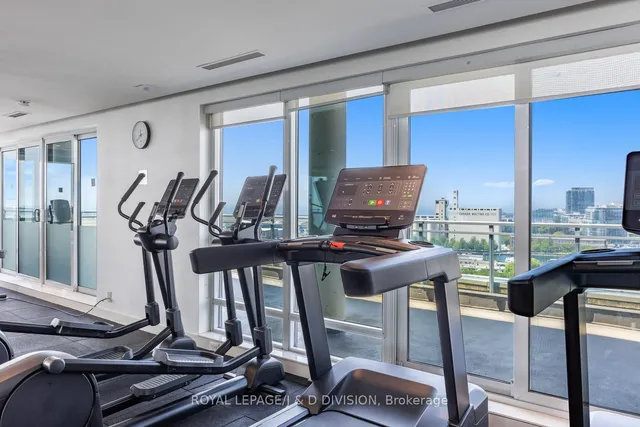 Additional image 42 of 410 Queens Quay Unit 1203