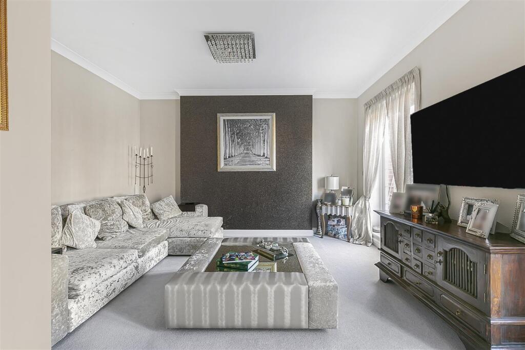 Additional image 6 of Beningfield Drive, London Colney, St. Albans