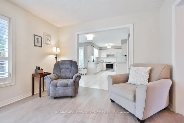 Additional image 22 of 542 Hambling Crt