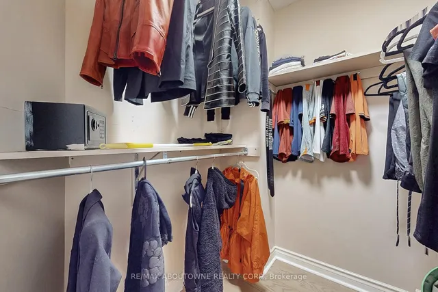 Additional image 28 of 1398 Winterbourne Dr