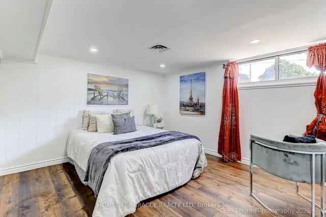 Additional image 17 of 34 Merrian Rd