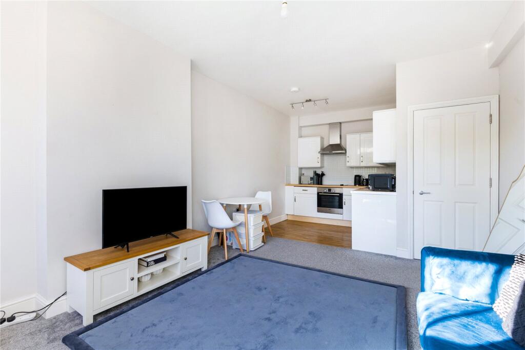 Additional image 2 of The Leys, 38 High Street, Harpenden, Hertfordshire, AL5
