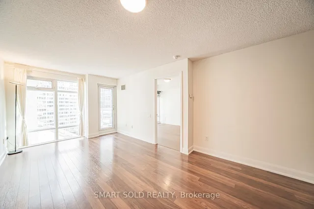 Additional image 31 of 2191 Yonge St Unit 901