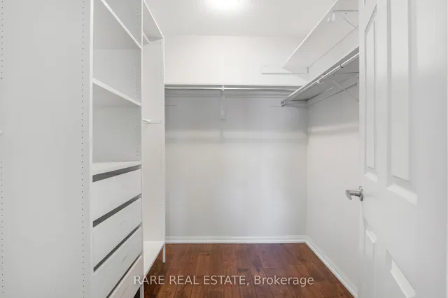 Additional image 39 of 953 Rigo Cross