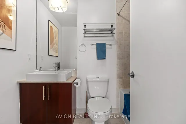 Additional image 8 of 65 Bremner Blvd Unit 3501