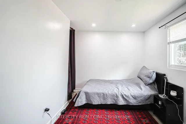 Additional image 19 of 24 Grovetree Pl