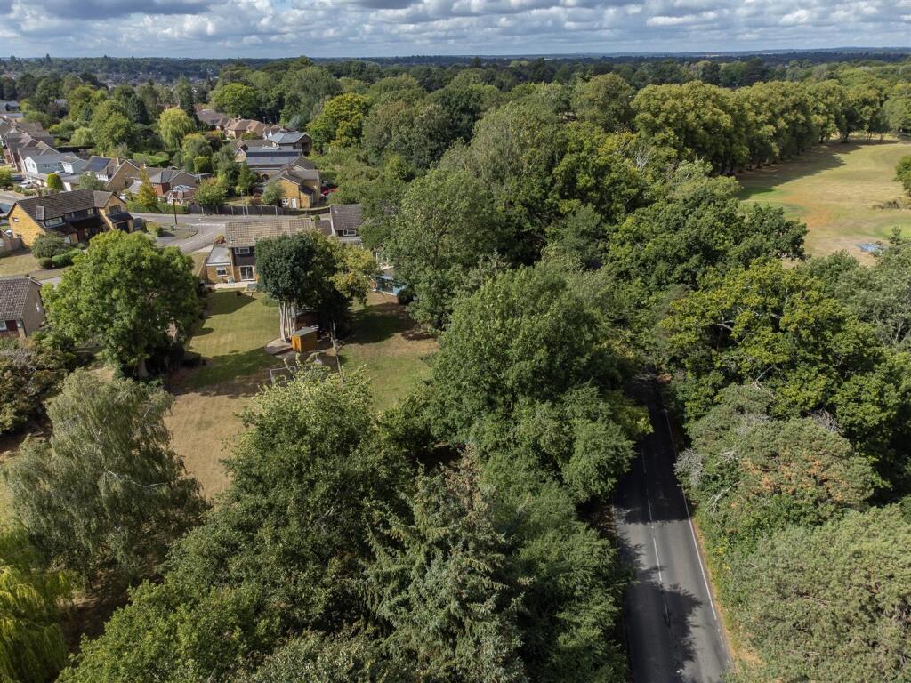 Additional image 12 of Long Buftlers, Harpenden