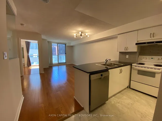 Additional image 4 of 801 Bay St Unit 902