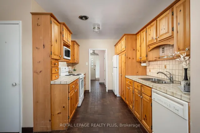 Additional image 18 of 1509 Kenneth Dr