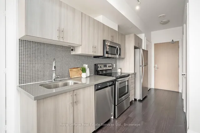 Additional image 4 of 16 McAdam Ave Unit 410