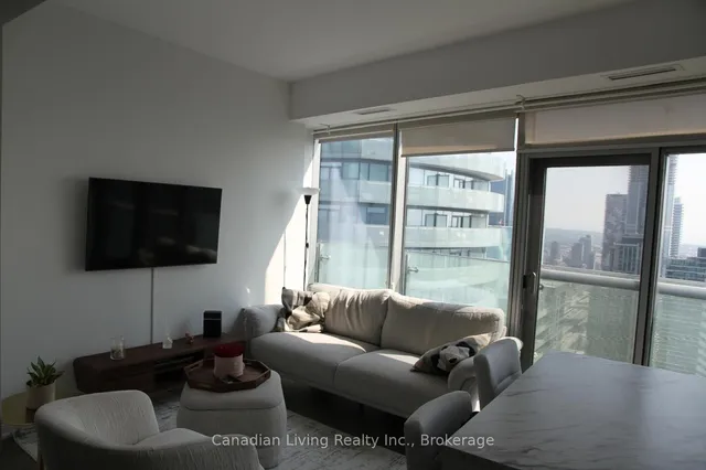 Additional image 13 of 12 York St Unit 5501