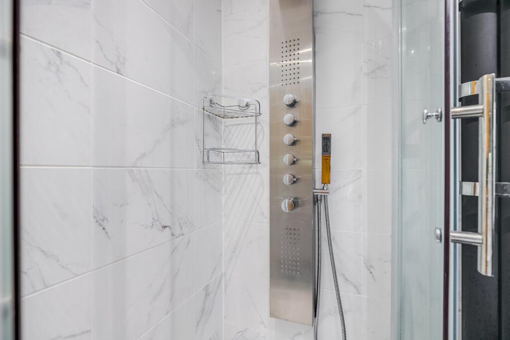 Additional image 20 of Station Road, Digswell, Welwyn, Hertfordshire, AL6 0EA